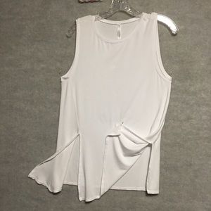 TOP FABLETICS LONG FLOWY HI LO TANK SM SLE…